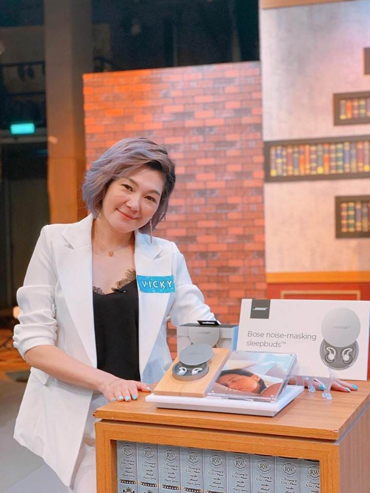 屈中恒「拒送女儿上安亲班」为孩子牺牲是应该 vicky亲自带4爱女「8年